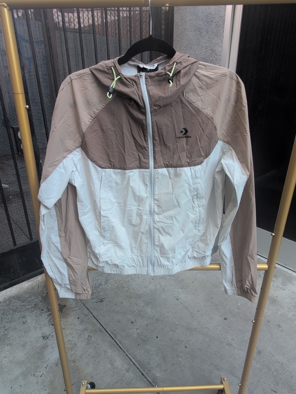 Converse Women's Lightweight Windbreaker Jacket  'Beige White Size Small
